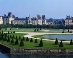 Best Fontainebleau, façades donnant sur le grand parterre (affiches d'art encadrées) Affiches D'Art Encadrées
