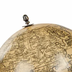 Globe Trianon