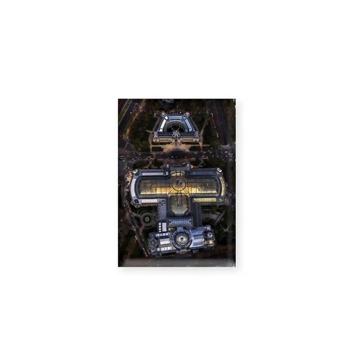 Magnet Nisian Hughes - Grand Palais, vue aérienne de nuit, Paris